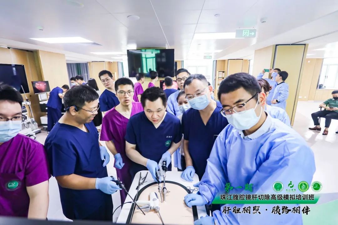 高仿真腔镜手术训练系统,聚焦人才培养,提升腔镜技能